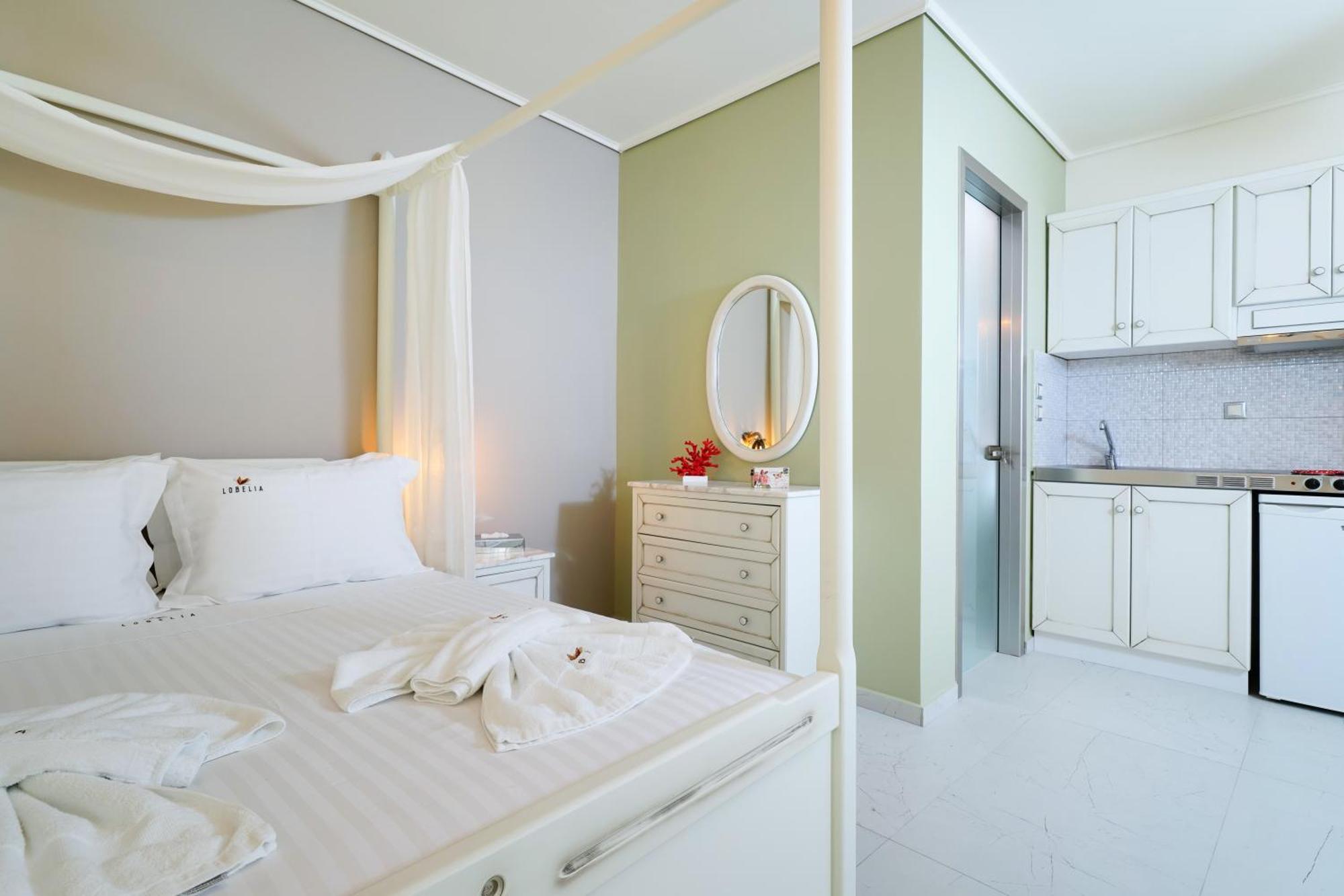 Lobelia Luxury Suites Chrysi Ammoudia Exterior foto