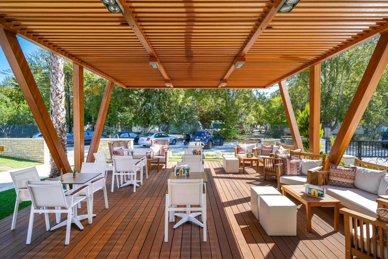 Lobelia Luxury Suites Chrysi Ammoudia Exterior foto